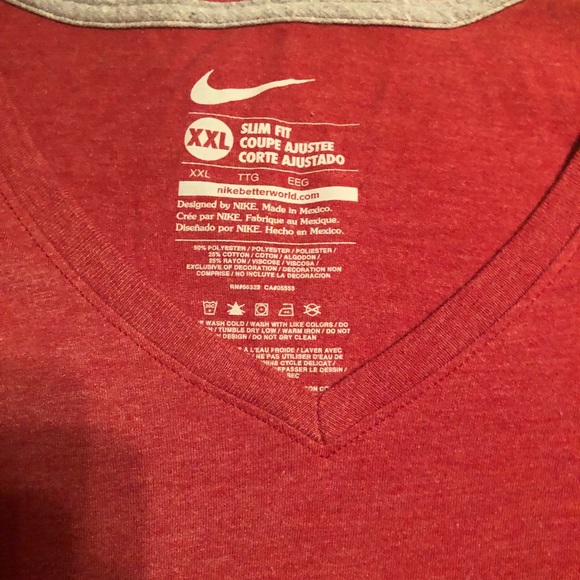 Juniors Nike T-Shirt - Picture 3 of 4